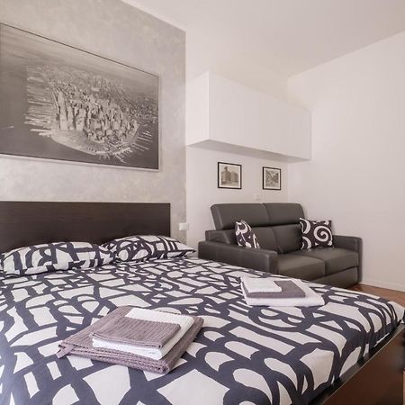 Galleria Del Toro Apartments Bologne Extérieur photo