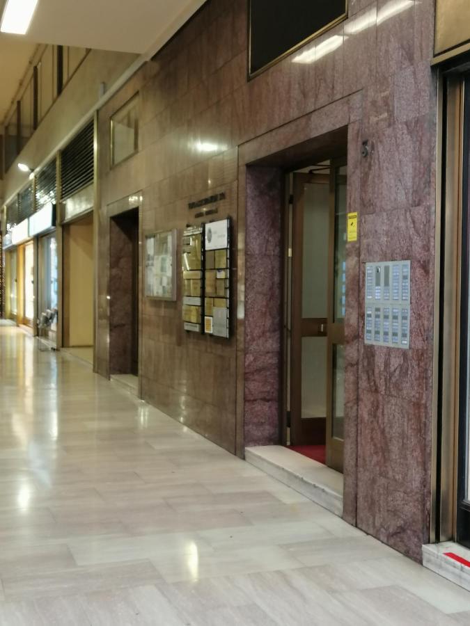 Galleria Del Toro Apartments Bologne Extérieur photo